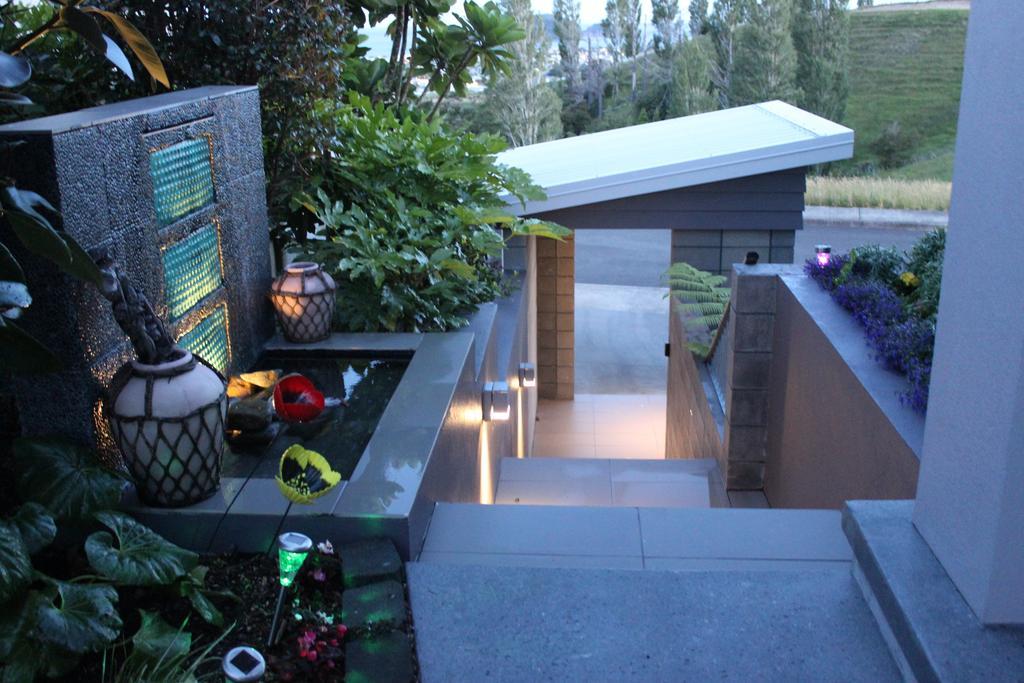 Stunning Views Bed, Breakfast & Health Retreat Bed & Breakfast Whangamata Exterior photo
